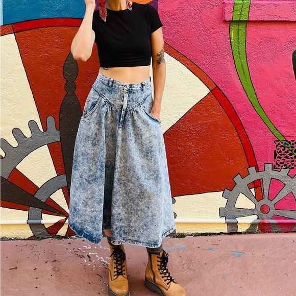 Dresses & Skirts - Vintage Acid Wash Denim Skirt 80s Small stone Wash